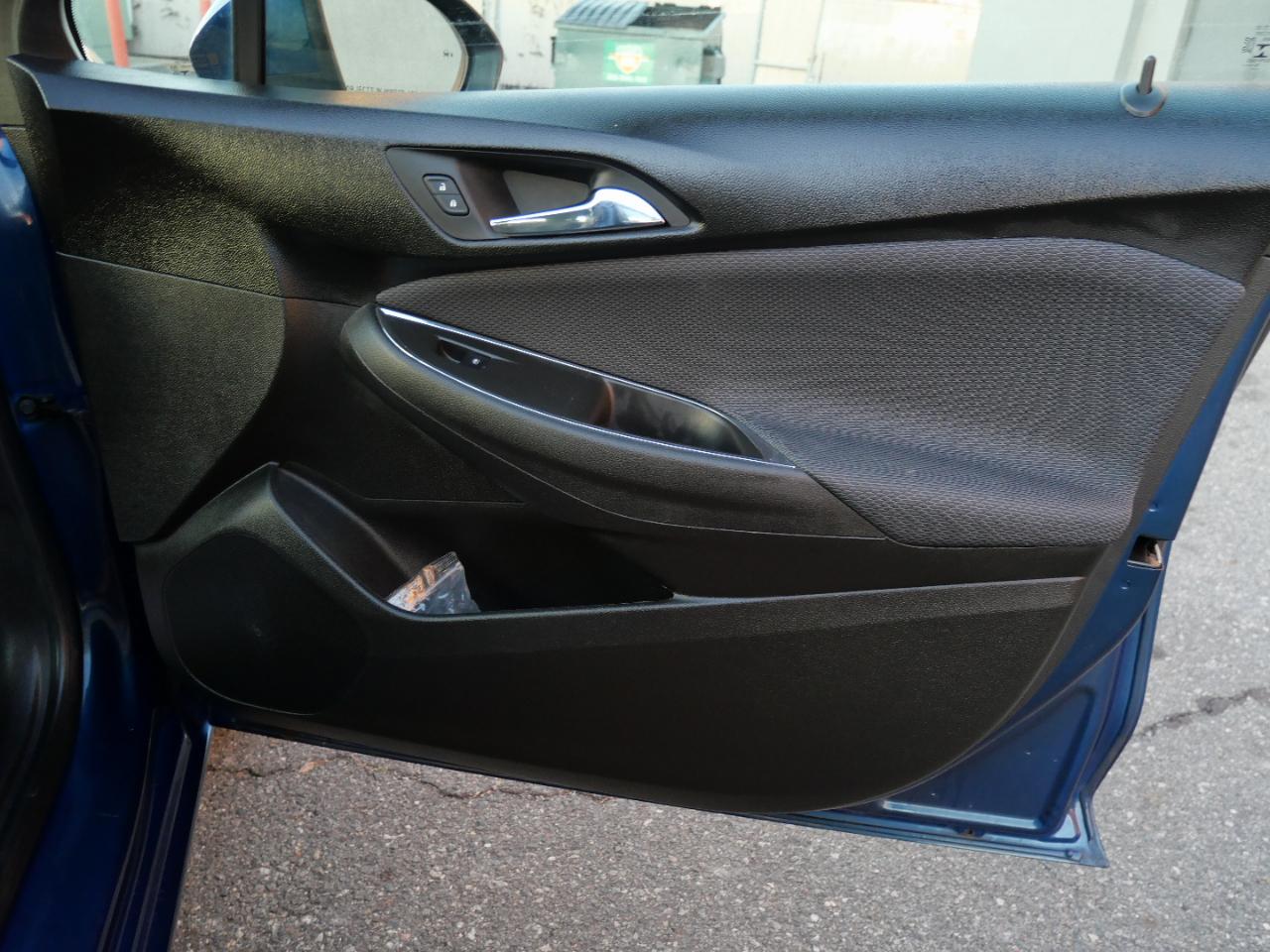 Chevrolet Cruze 4dr Sdn LT 2019