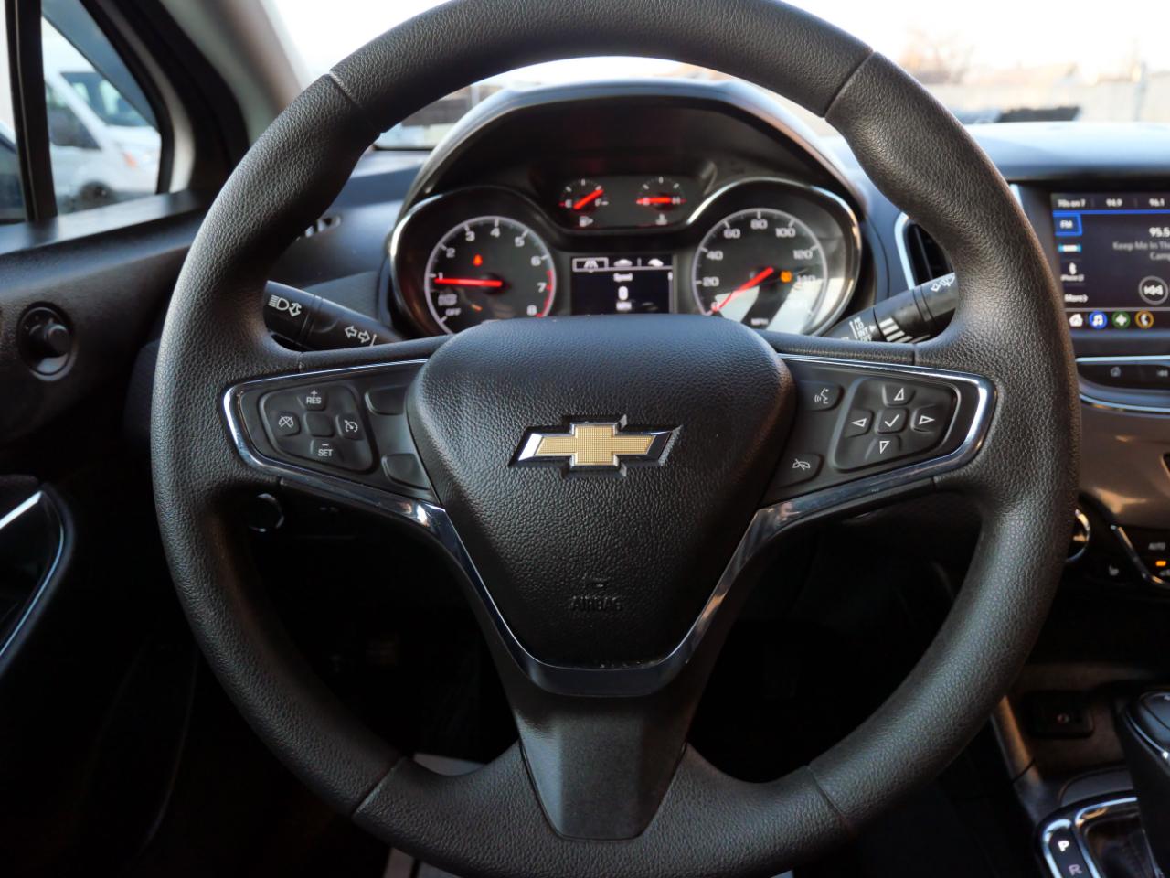 Chevrolet Cruze 4dr Sdn LT 2019