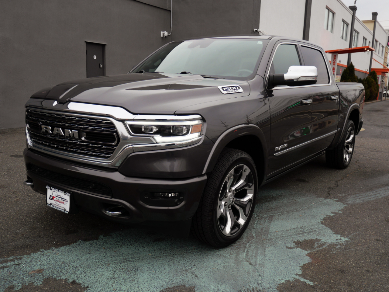 2020 RAM 1500 Limited 4x4 Crew Cab 5'7" Box