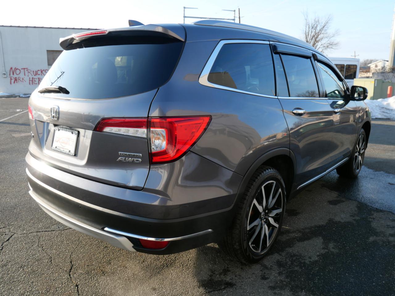 Honda Pilot Touring 8-Passenger AWD 2020