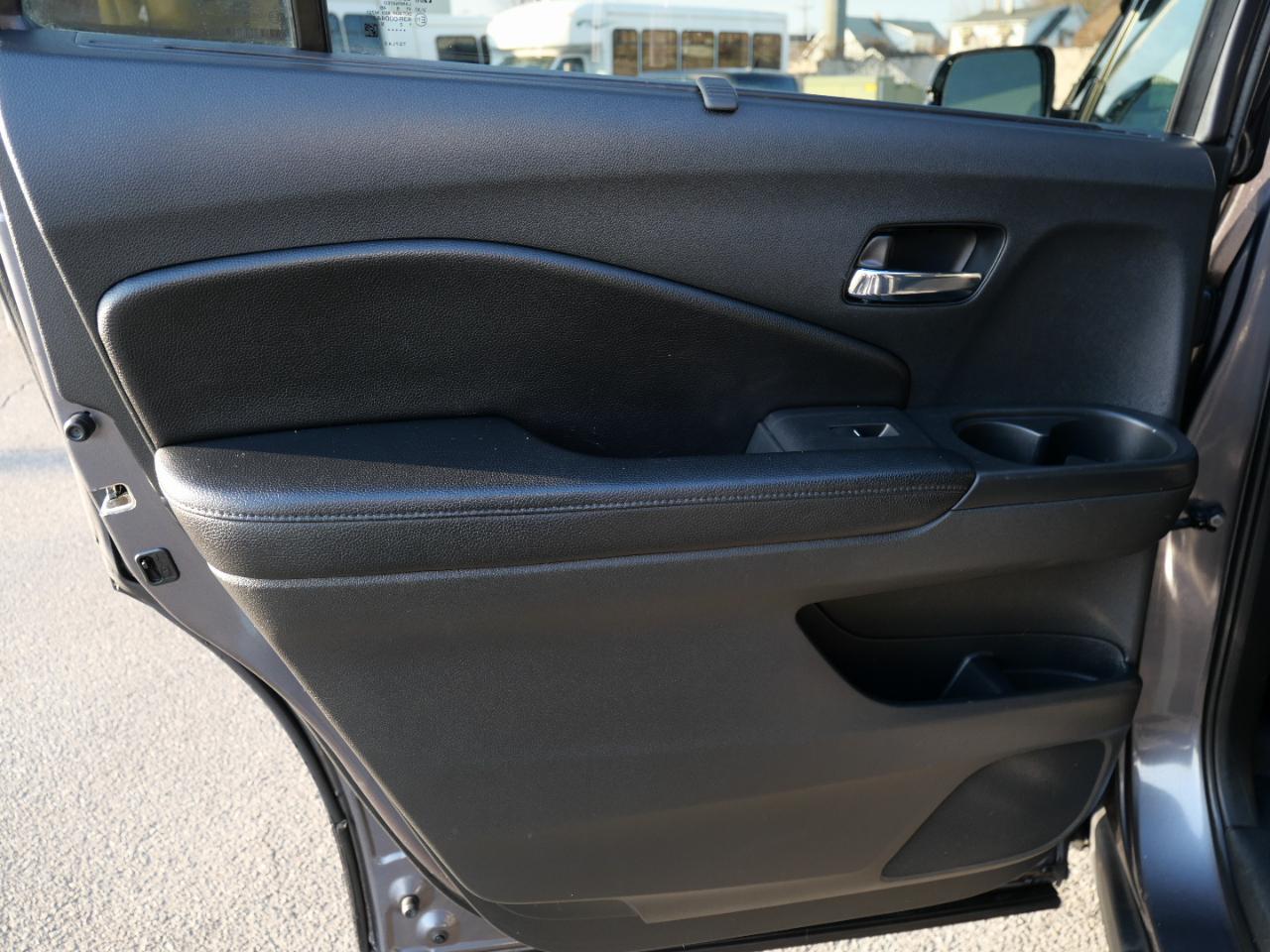 Honda Pilot Touring 8-Passenger AWD 2020