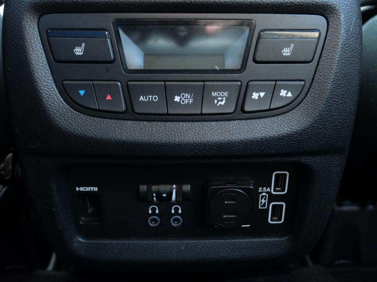 Honda Pilot Touring 8-Passenger AWD 2020