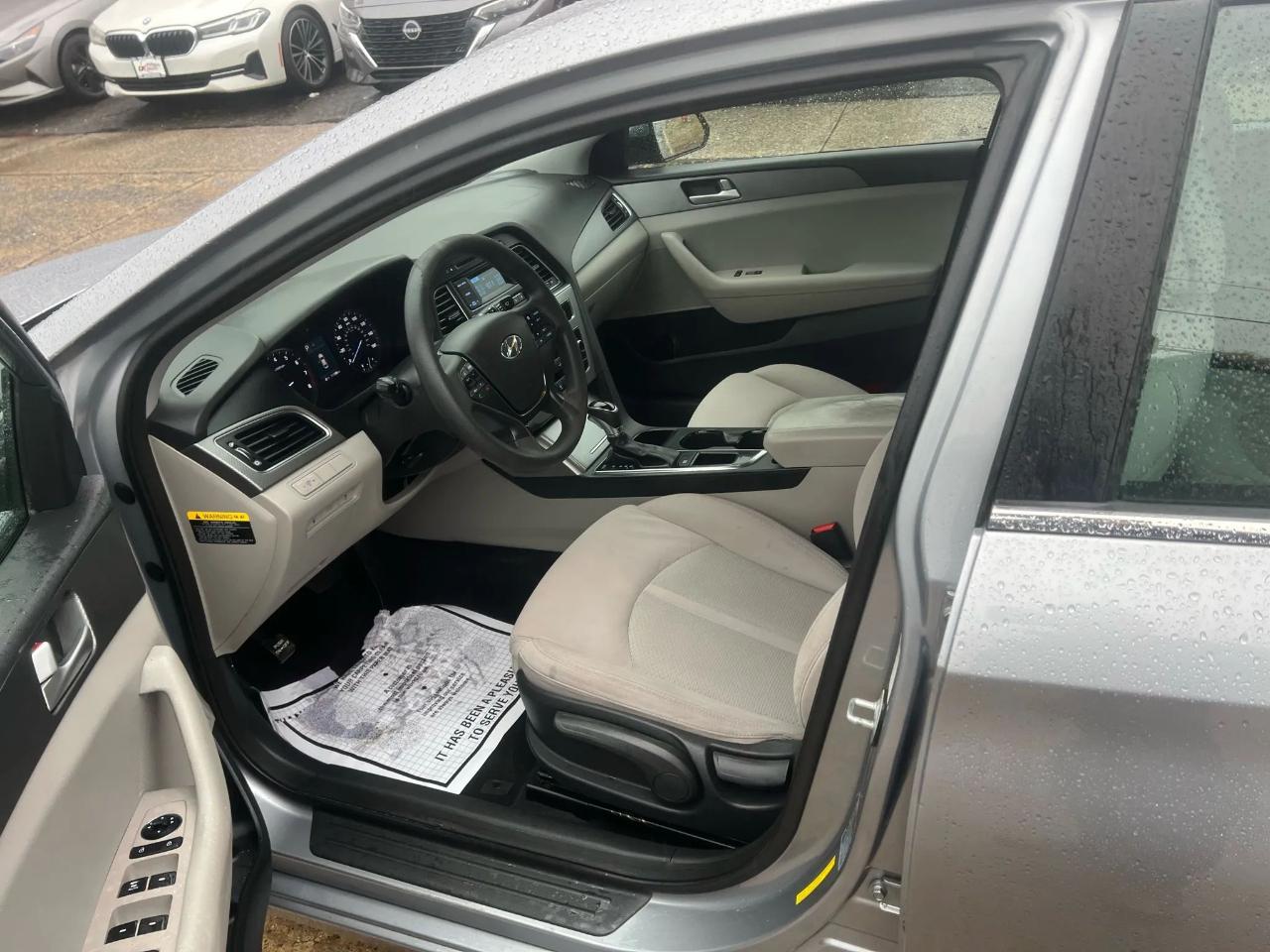 Hyundai Sonata 4dr Sdn 2.4L SE 2015