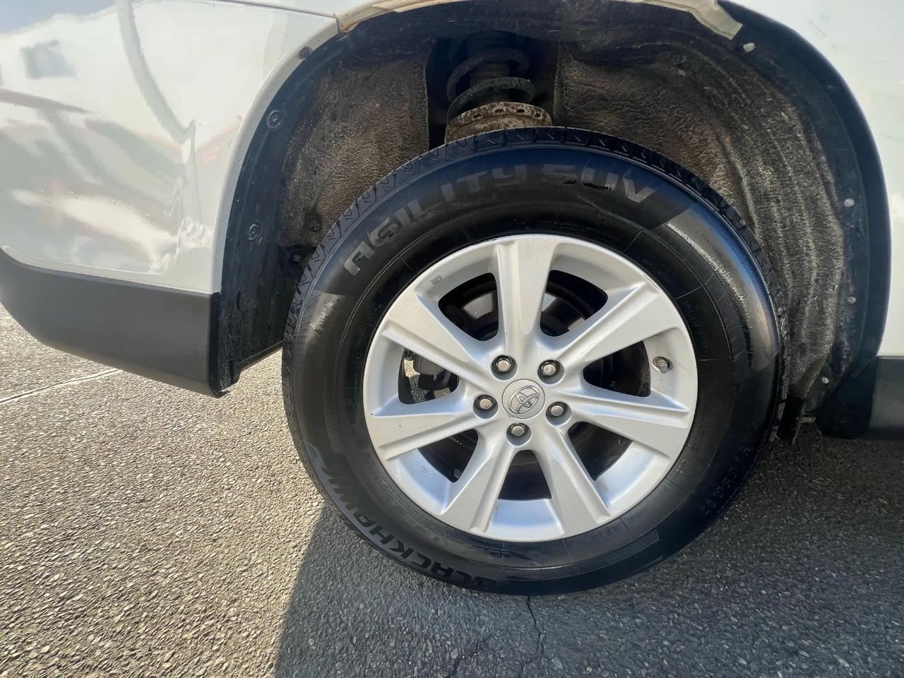 Toyota Highlander 4WD 4dr V6 Plus (Natl) 2013