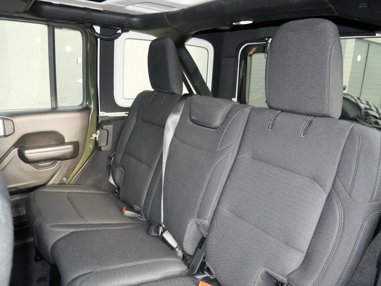 Jeep Wrangler Unlimited Willys 4x4 2021