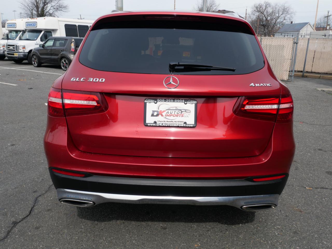 Mercedes-Benz GLC 4MATIC 4dr GLC 300 2016