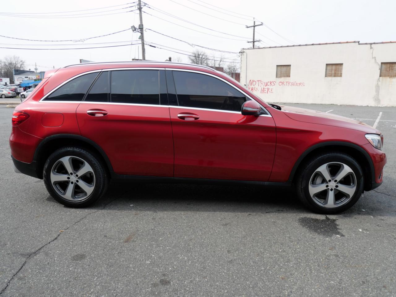 Mercedes-Benz GLC 4MATIC 4dr GLC 300 2016