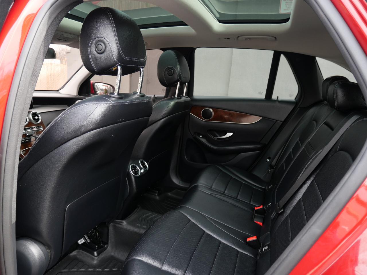 Mercedes-Benz GLC 4MATIC 4dr GLC 300 2016