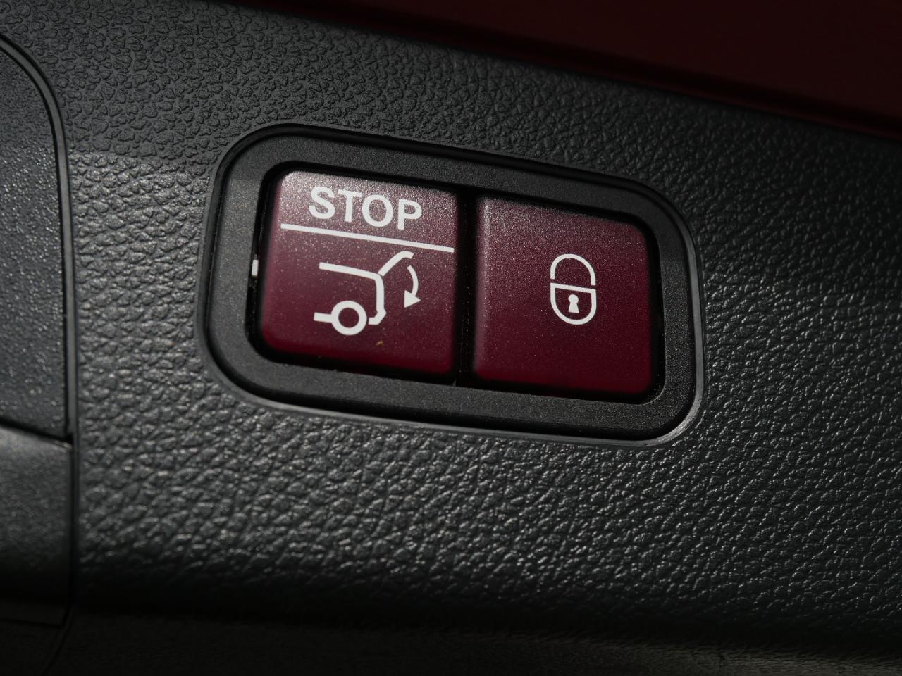 Mercedes-Benz GLC 4MATIC 4dr GLC 300 2016