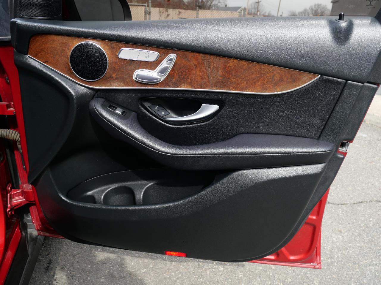 Mercedes-Benz GLC 4MATIC 4dr GLC 300 2016