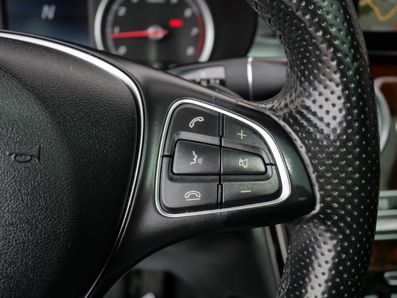 Mercedes-Benz GLC 4MATIC 4dr GLC 300 2016