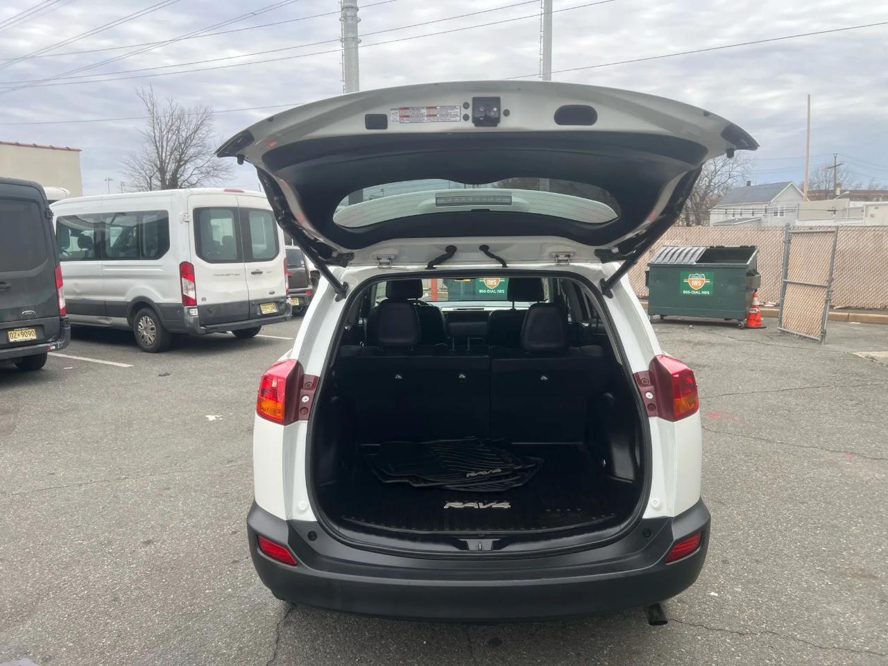 Toyota RAV4 AWD 4dr Limited (Natl) 2015