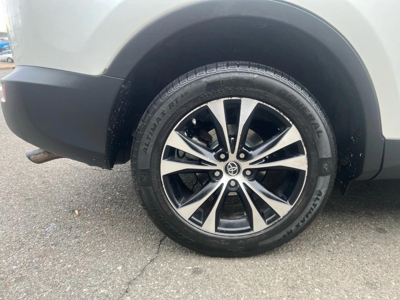 Toyota RAV4 AWD 4dr Limited (Natl) 2015