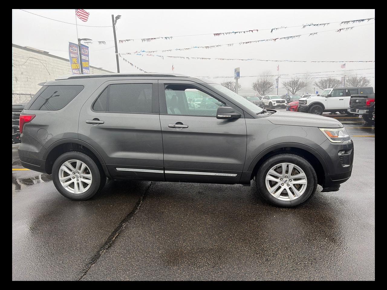 Ford Explorer XLT 4WD 2018