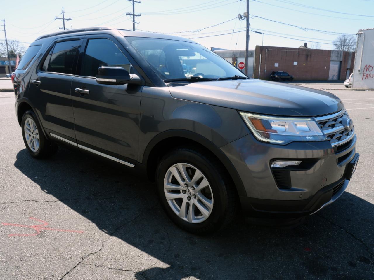 Ford Explorer XLT 4WD 2018