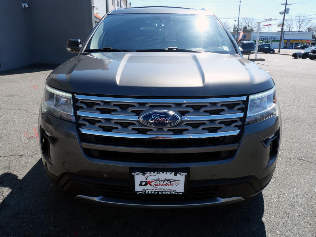 Ford Explorer XLT 4WD 2018