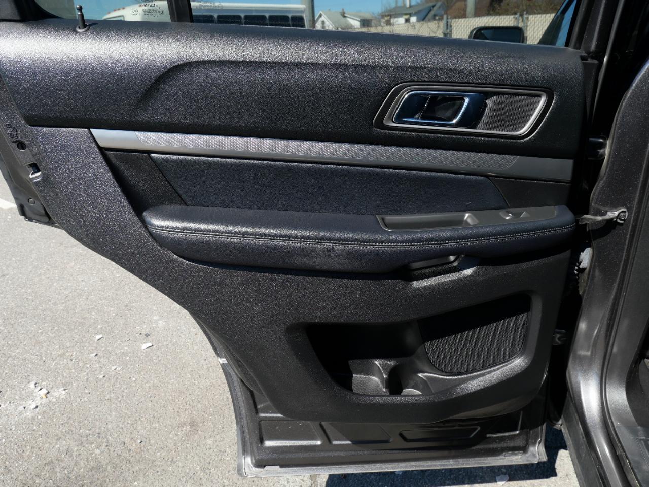 Ford Explorer XLT 4WD 2018