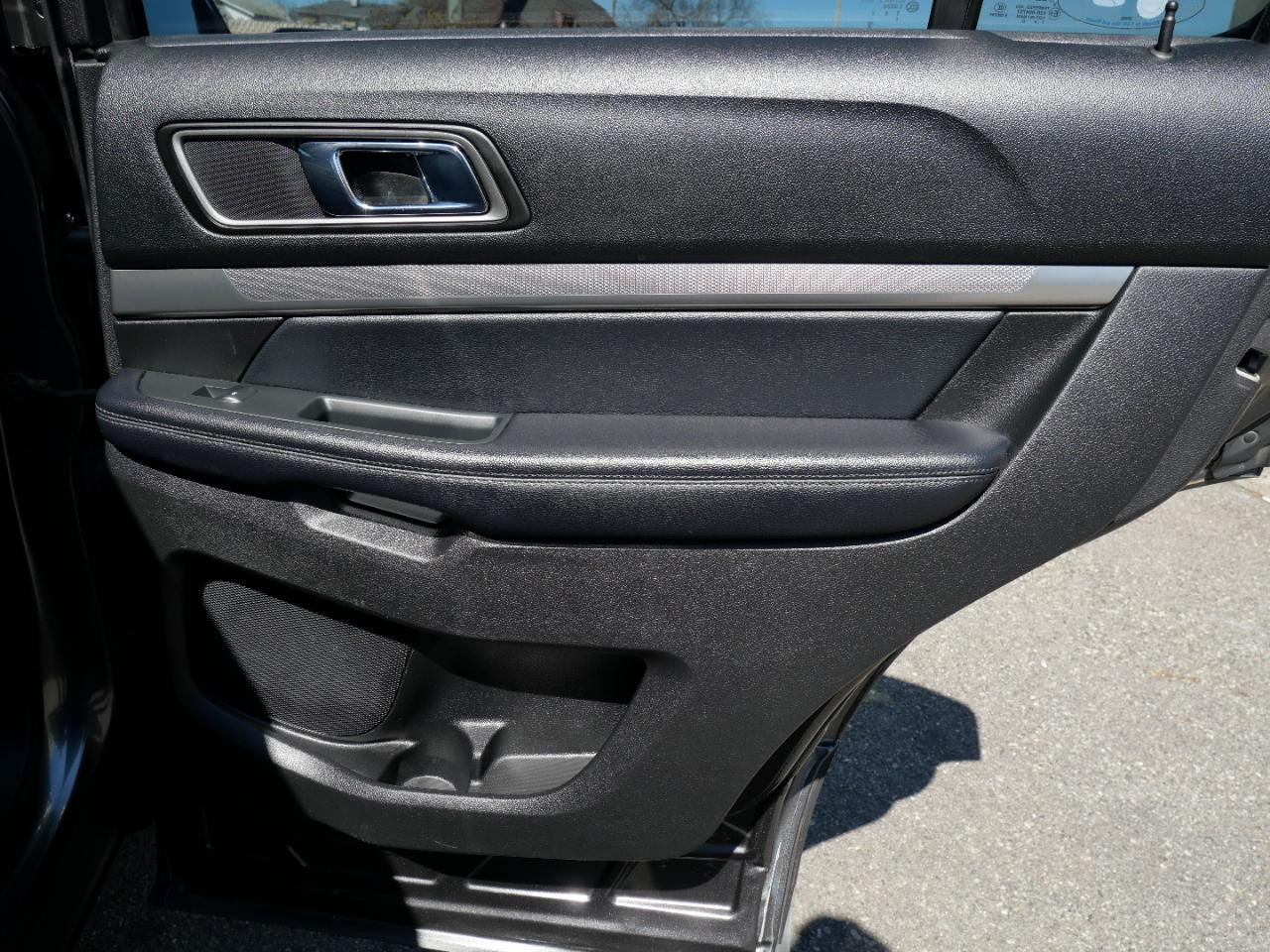 Ford Explorer XLT 4WD 2018