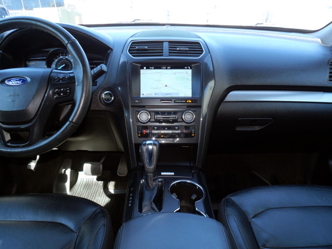 Ford Explorer XLT 4WD 2018