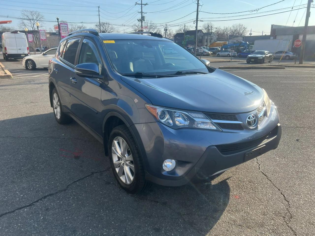 Toyota RAV4 AWD 4dr Limited (Natl) 2014