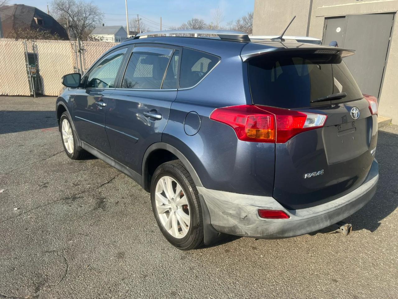 Toyota RAV4 AWD 4dr Limited (Natl) 2014