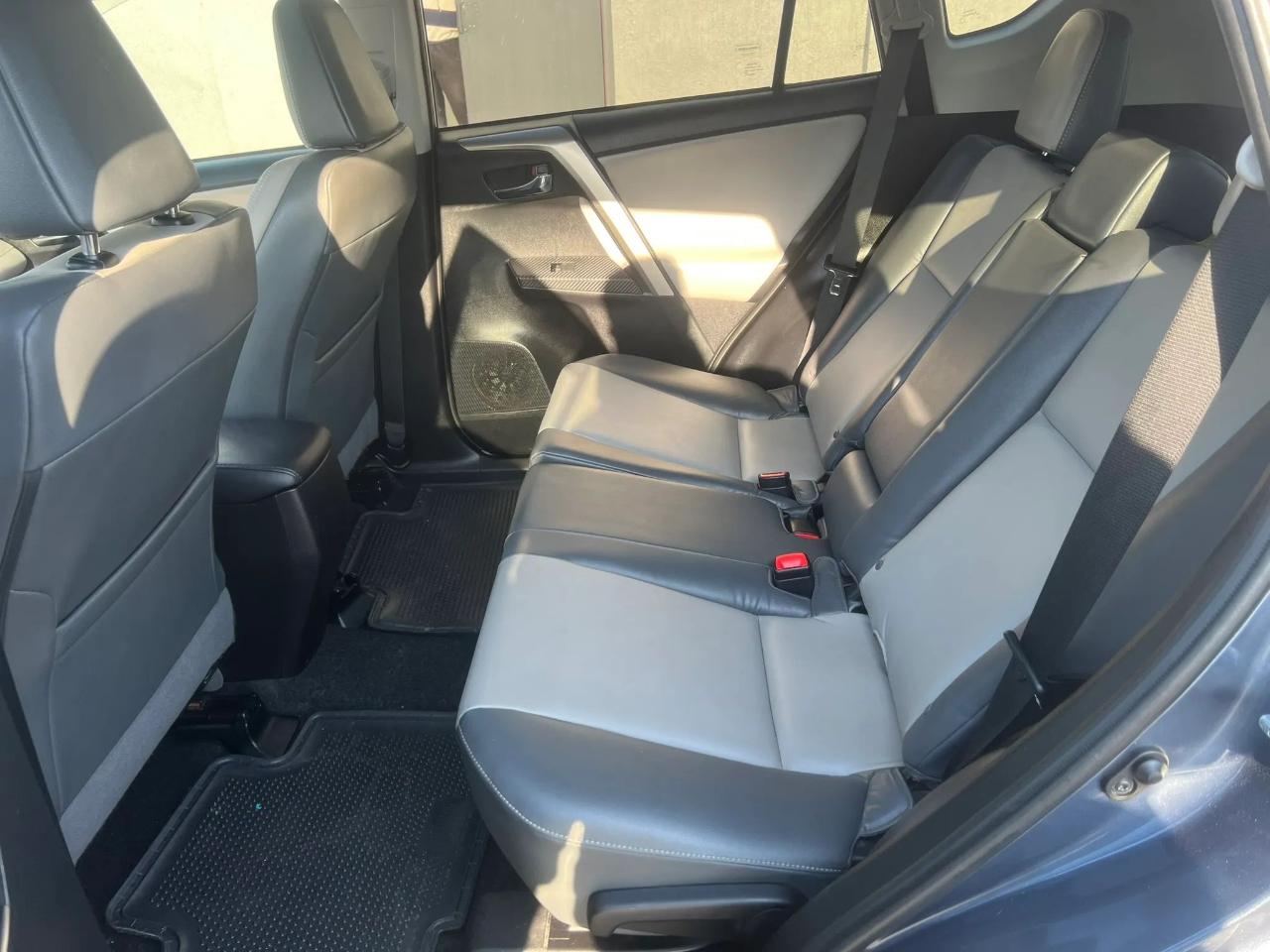 Toyota RAV4 AWD 4dr Limited (Natl) 2014