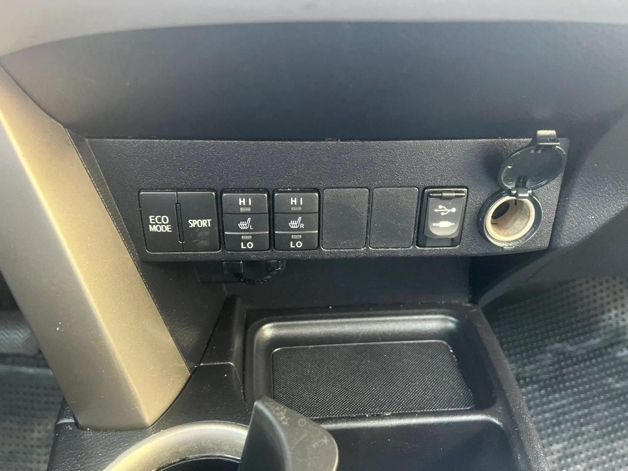 Toyota RAV4 AWD 4dr Limited (Natl) 2014