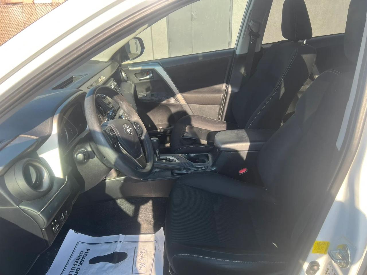 Toyota RAV4 FWD 4dr XLE (Natl) 2015