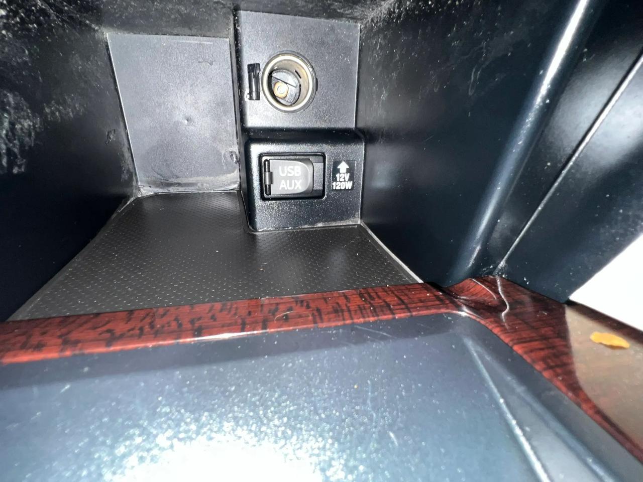 Toyota Camry 4dr Sdn I4 Auto XLE (Natl) 2013