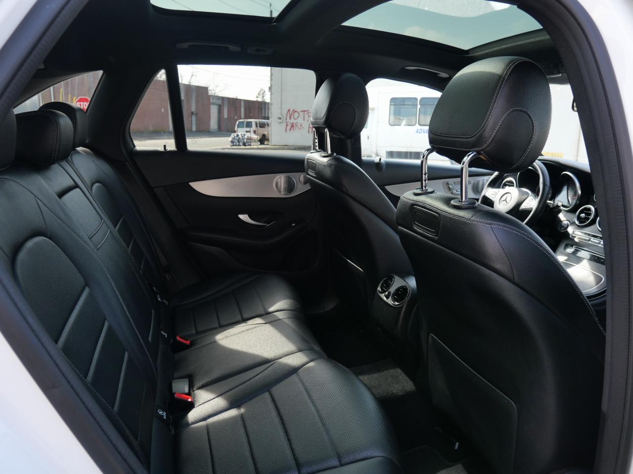 Mercedes-Benz GLC GLC 300 4MATIC SUV 2019