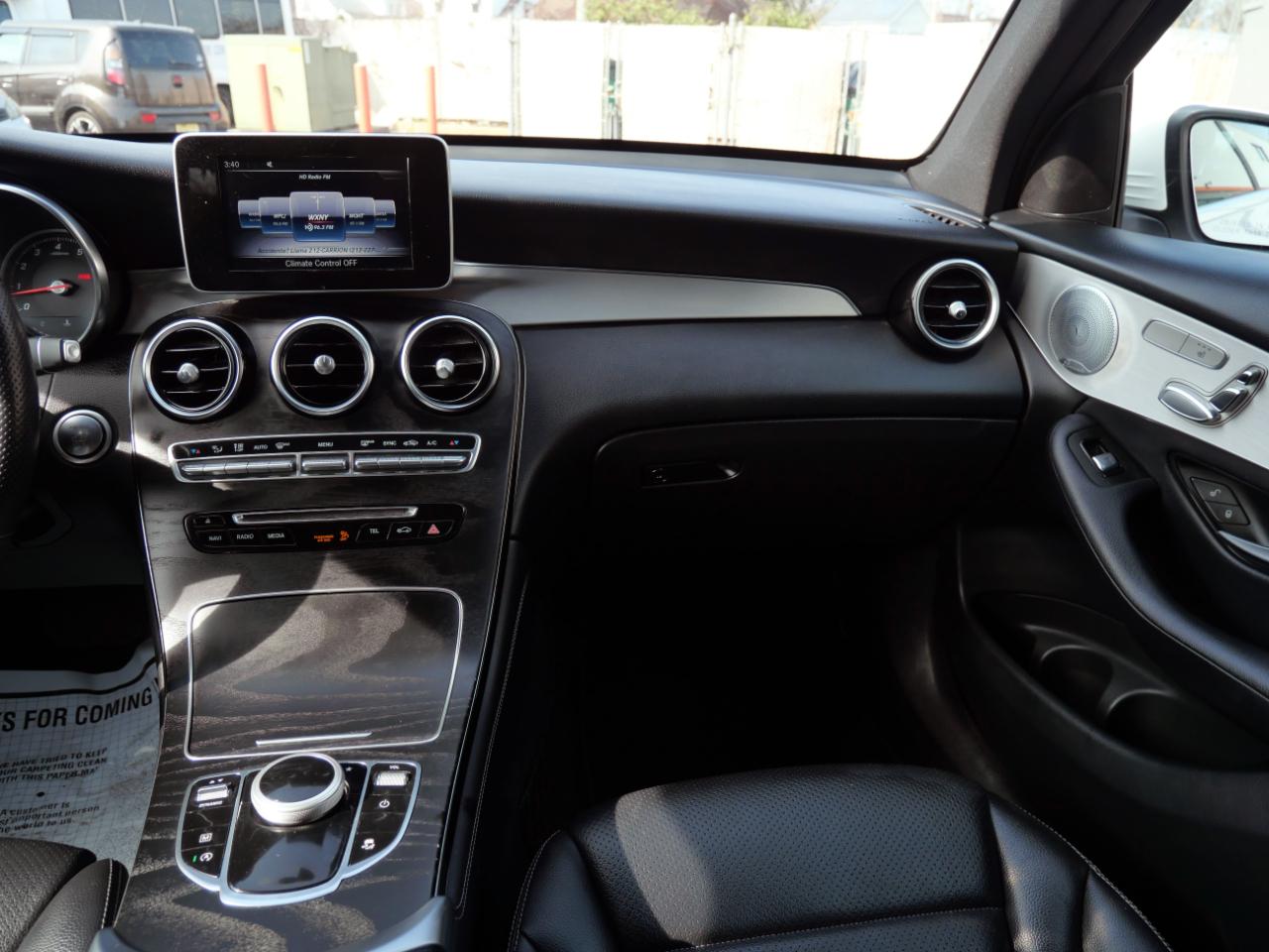 Mercedes-Benz GLC GLC 300 4MATIC SUV 2019