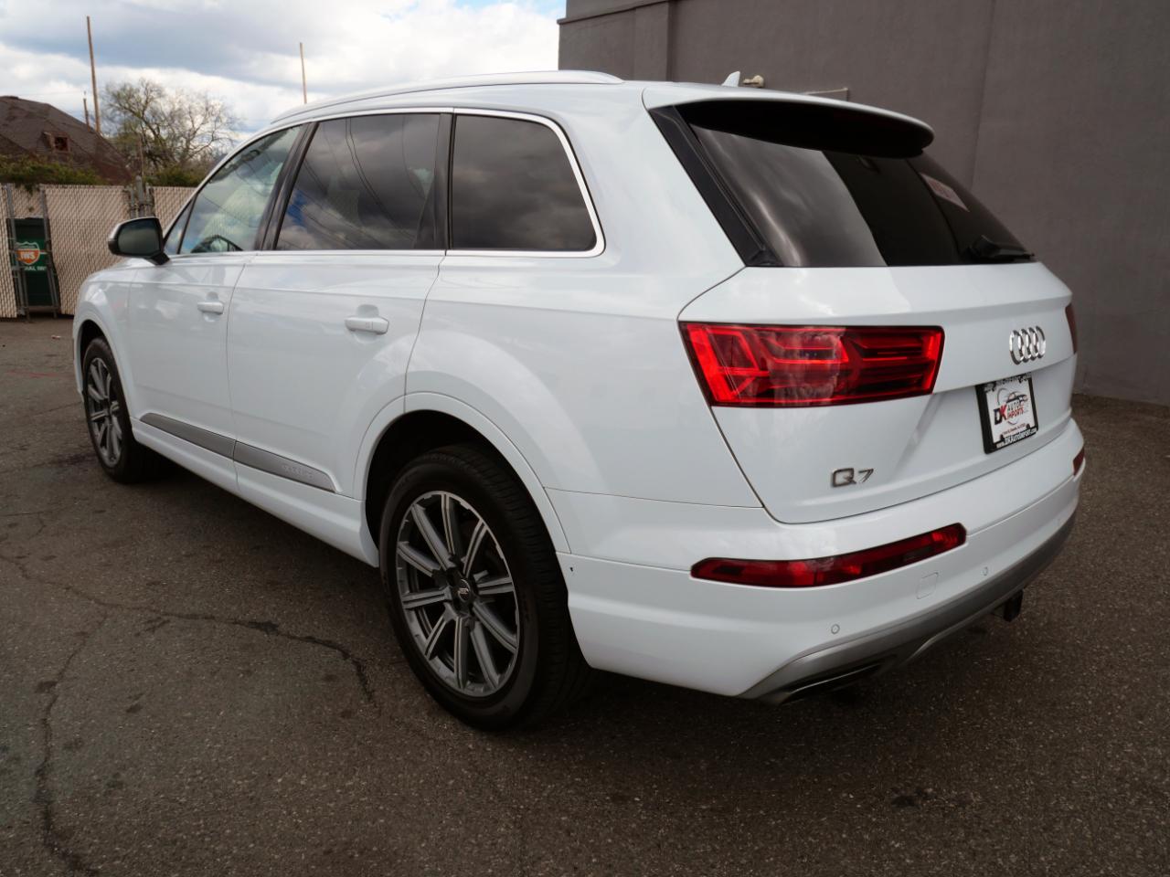 Audi Q7 SE Premium Plus 55 TFSI quattro 2019