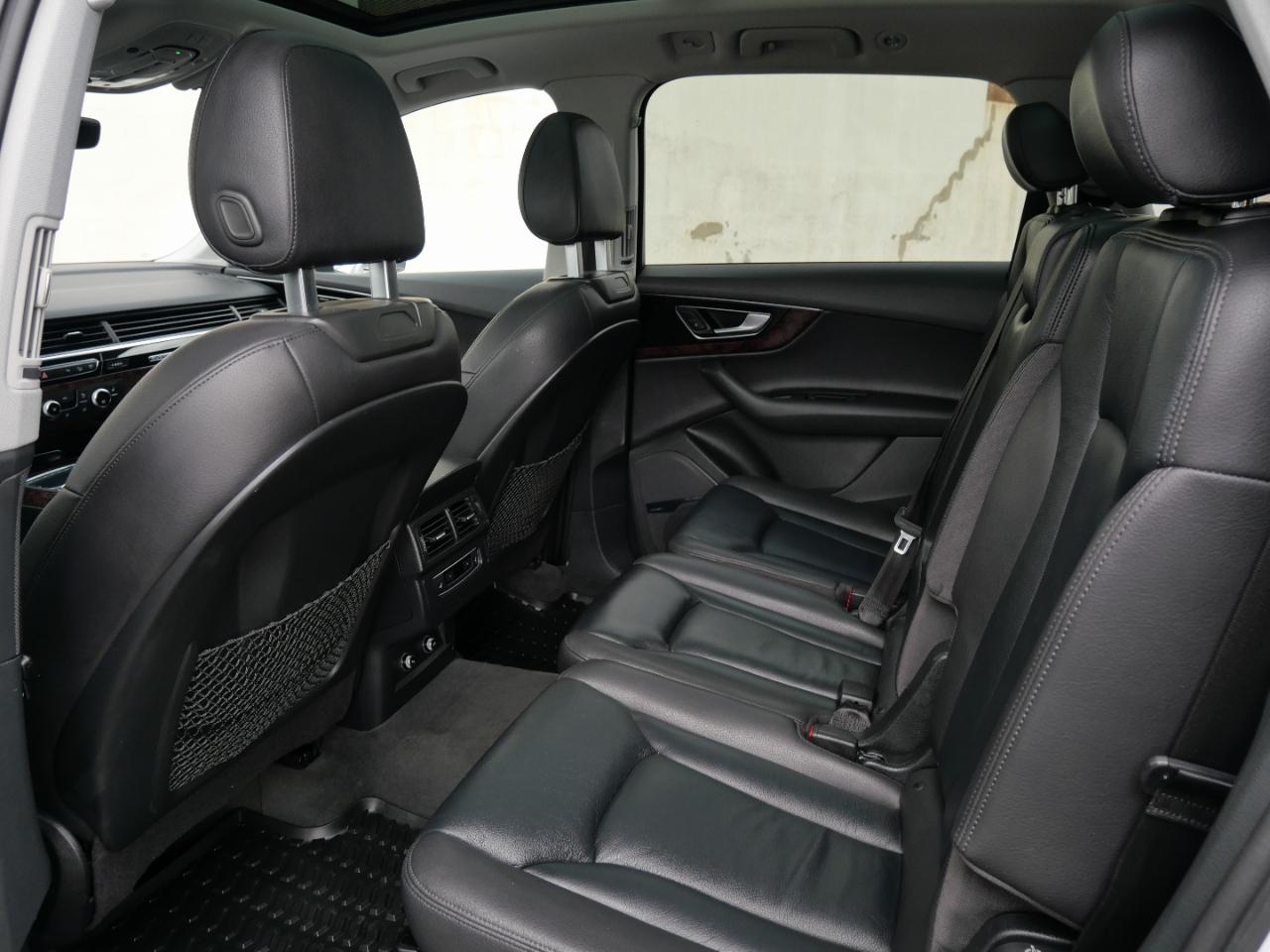 Audi Q7 SE Premium Plus 55 TFSI quattro 2019