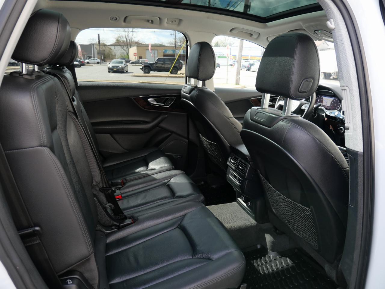 Audi Q7 SE Premium Plus 55 TFSI quattro 2019