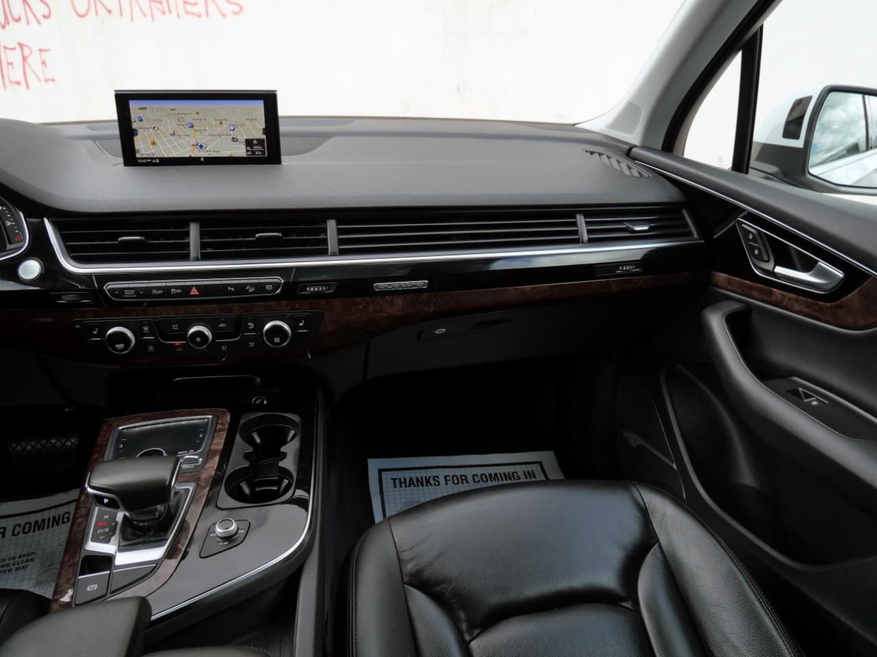 Audi Q7 SE Premium Plus 55 TFSI quattro 2019
