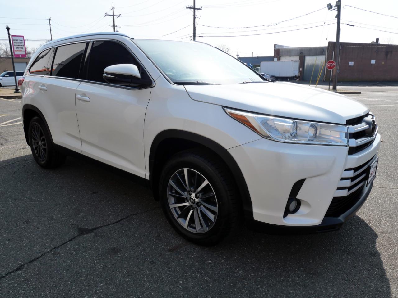 Toyota Highlander XLE V6 AWD (Natl) 2019