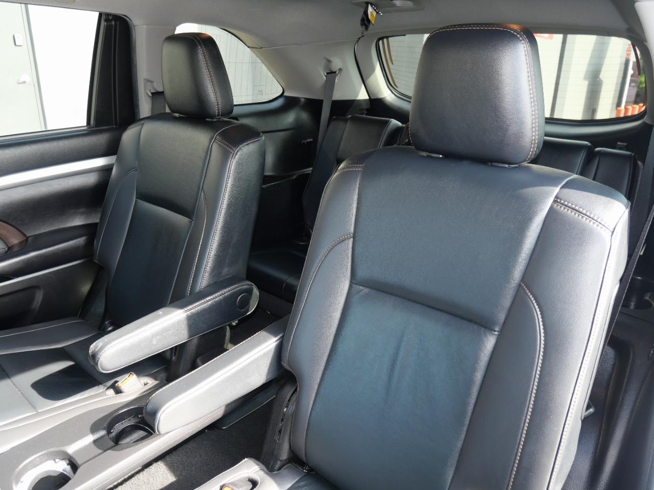 Toyota Highlander XLE V6 AWD (Natl) 2019