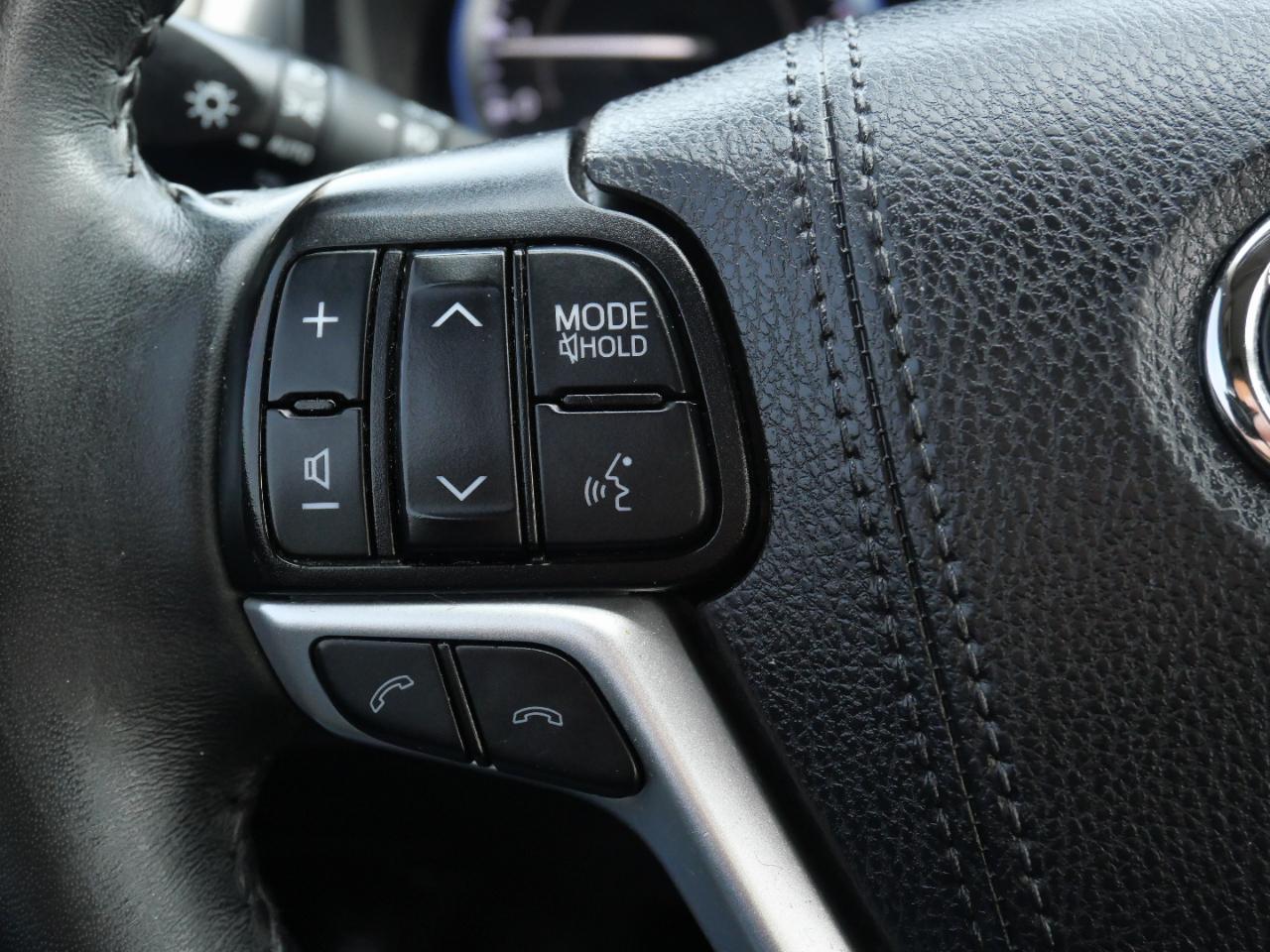 Toyota Highlander XLE V6 AWD (Natl) 2019