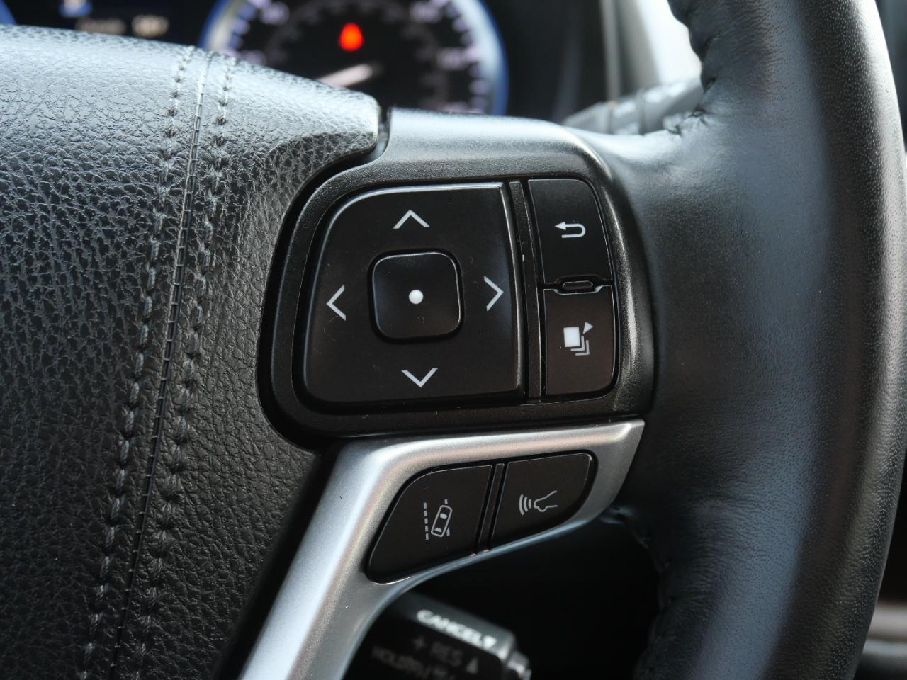 Toyota Highlander XLE V6 AWD (Natl) 2019