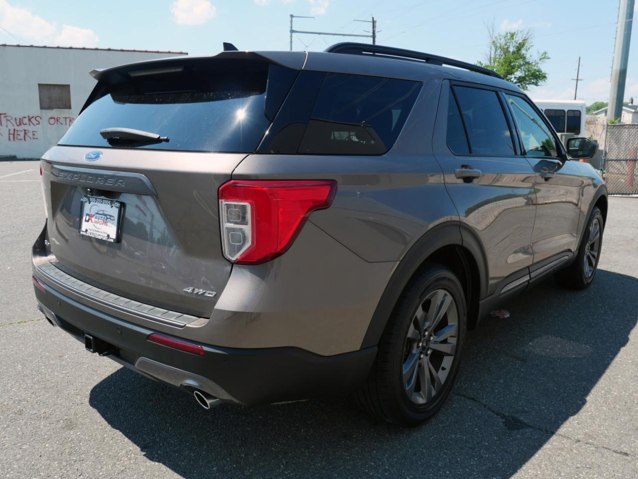 2021 Ford Explorer XLT - Photo 6