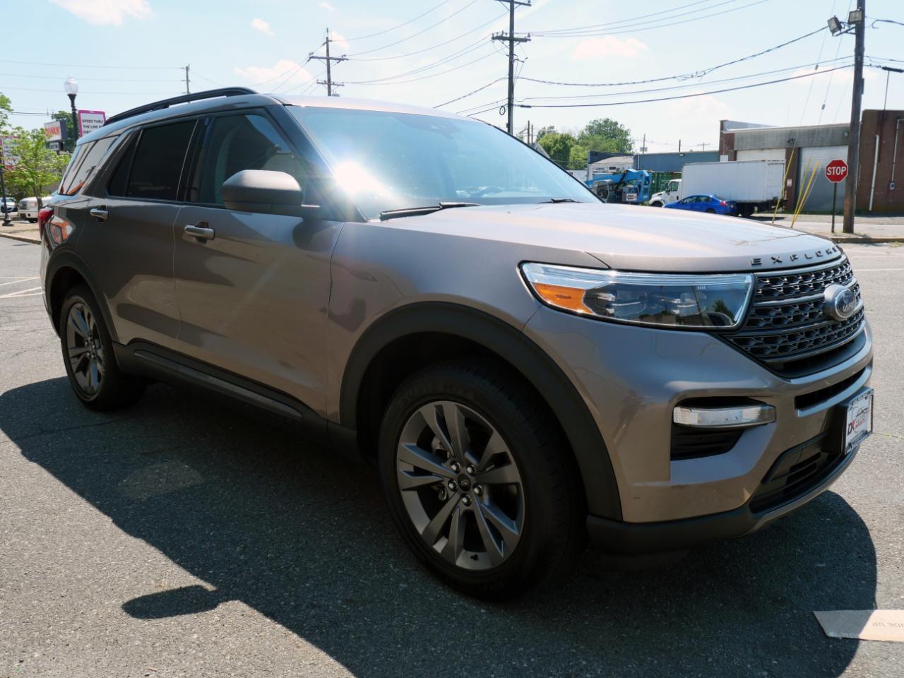 2021 Ford Explorer XLT - Photo 8