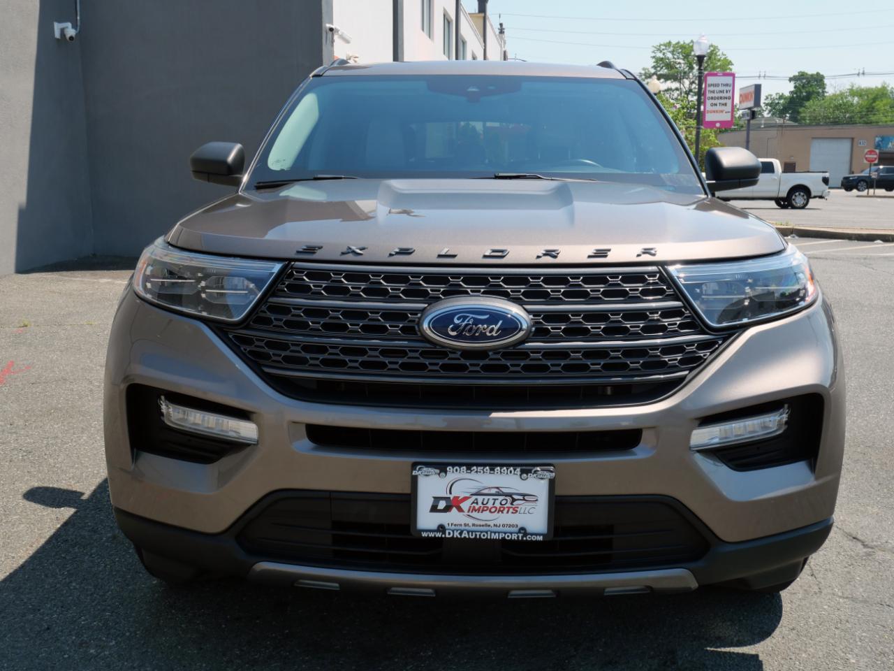 2021 Ford Explorer XLT - Photo 9
