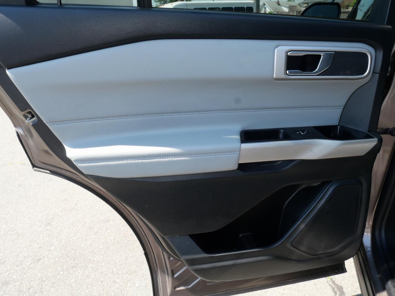 2021 Ford Explorer XLT - Photo 16