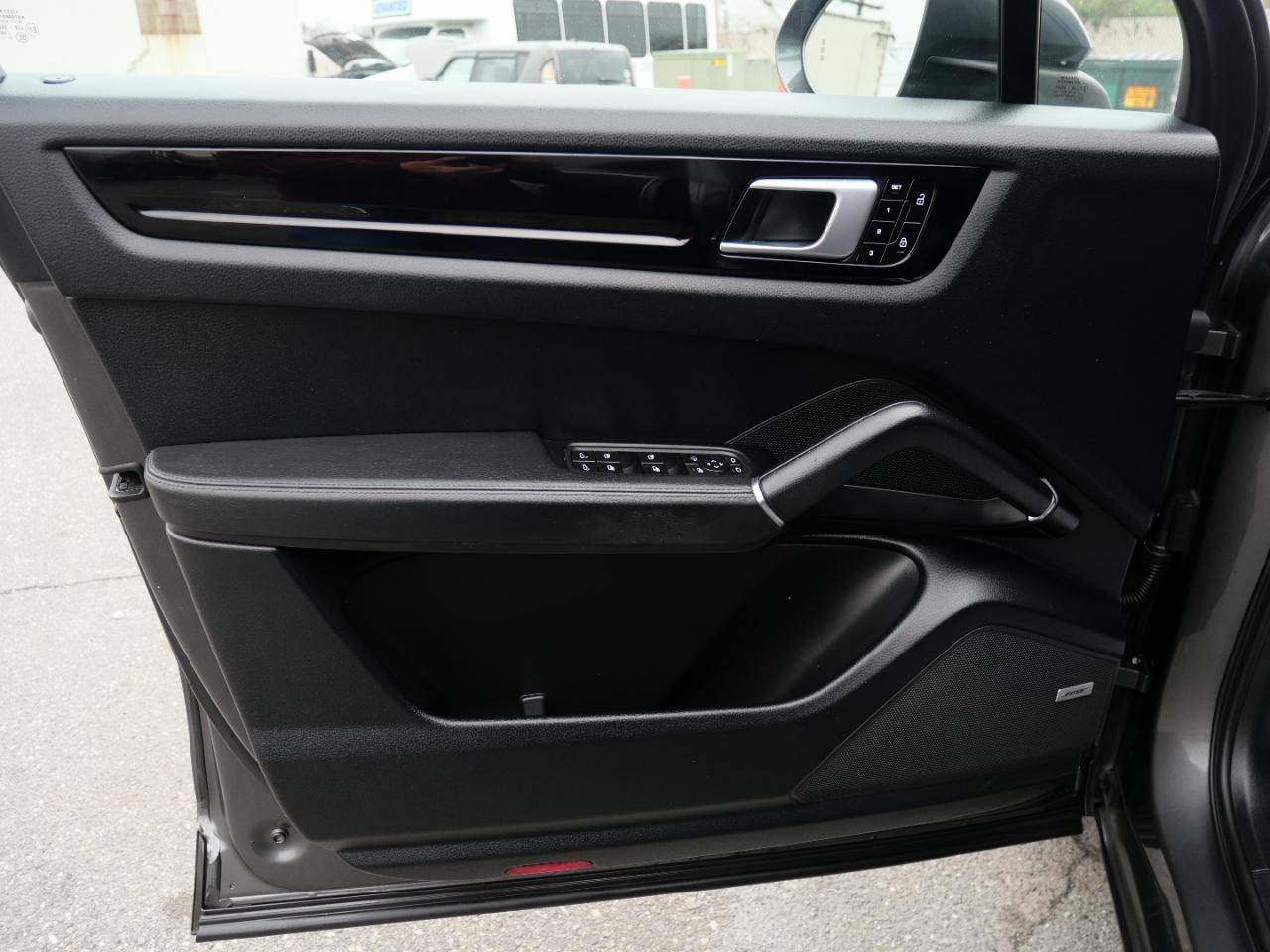 Porsche Cayenne AWD 2019