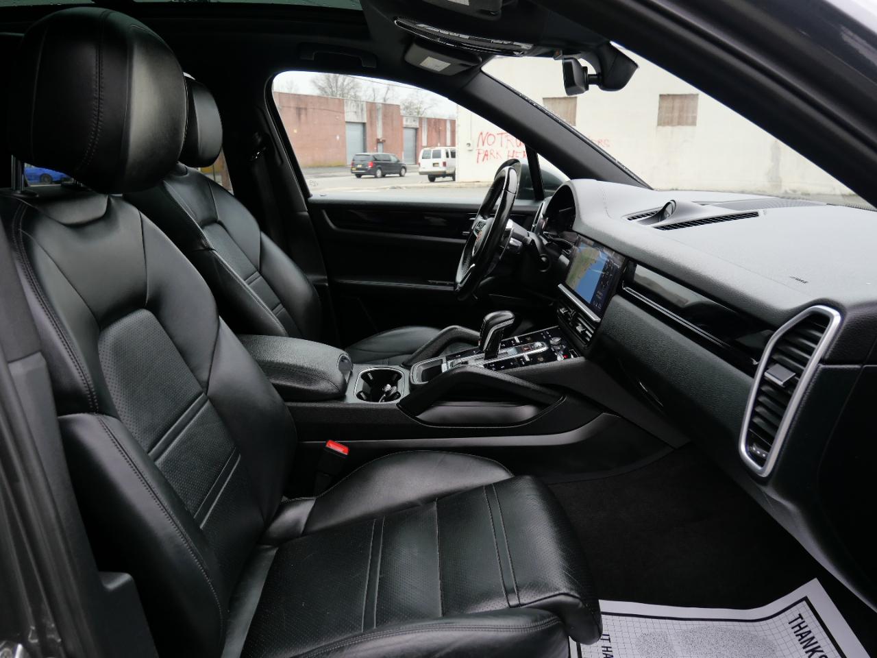 Porsche Cayenne AWD 2019