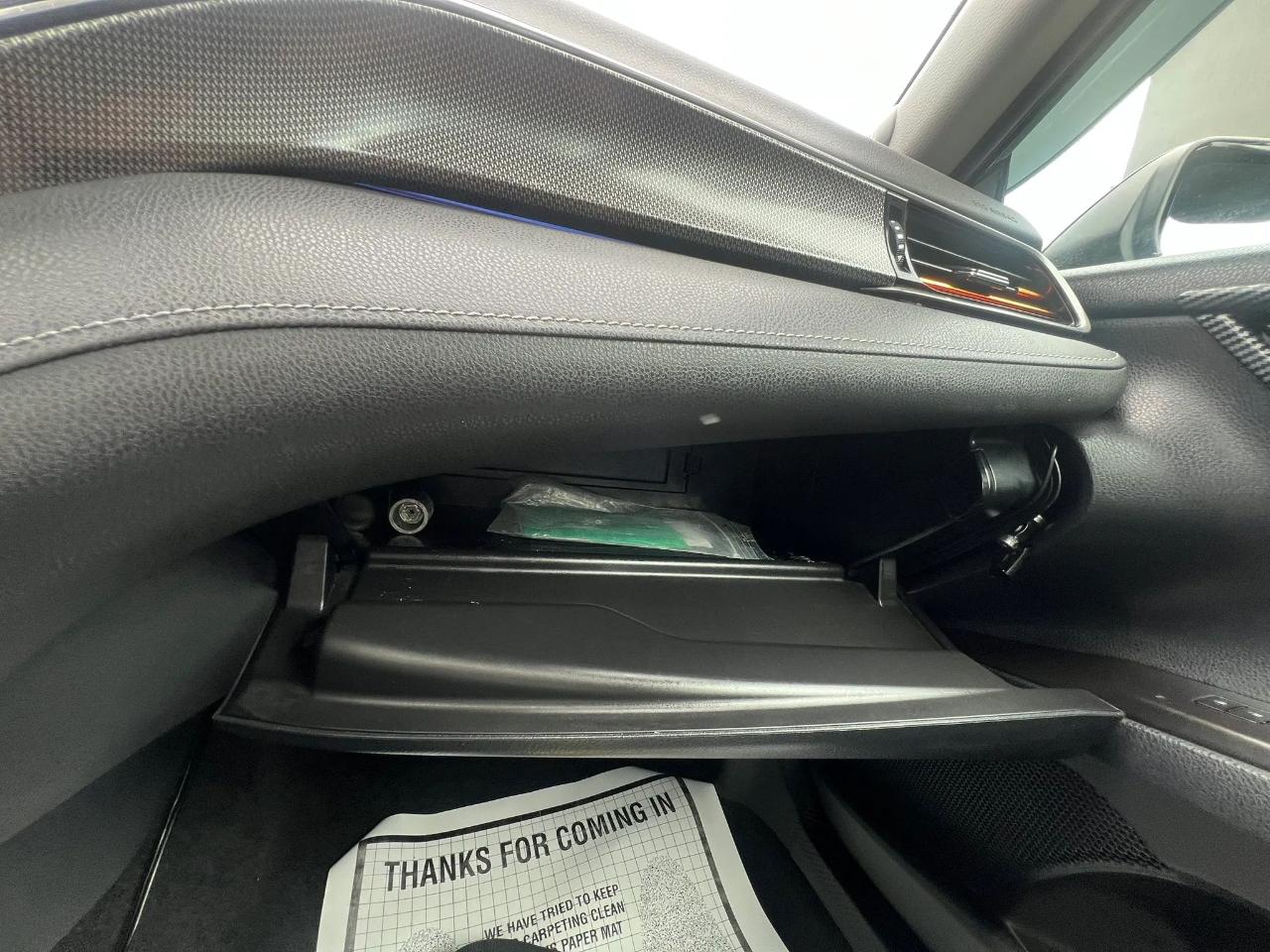 Toyota Camry XSE Auto AWD (Natl) 2021