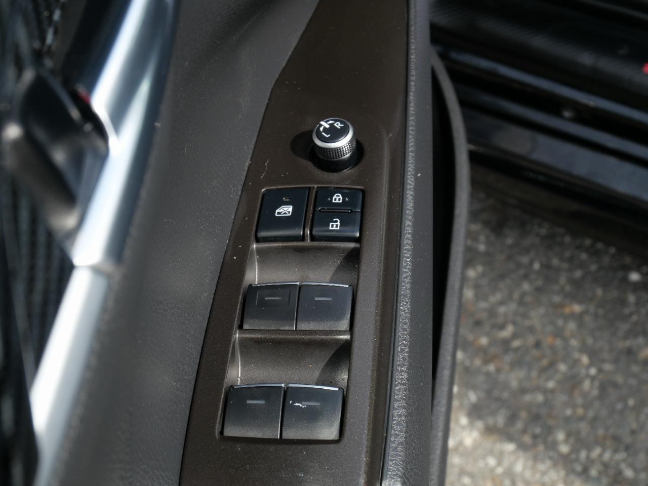 Toyota Camry XSE Auto AWD (Natl) 2021