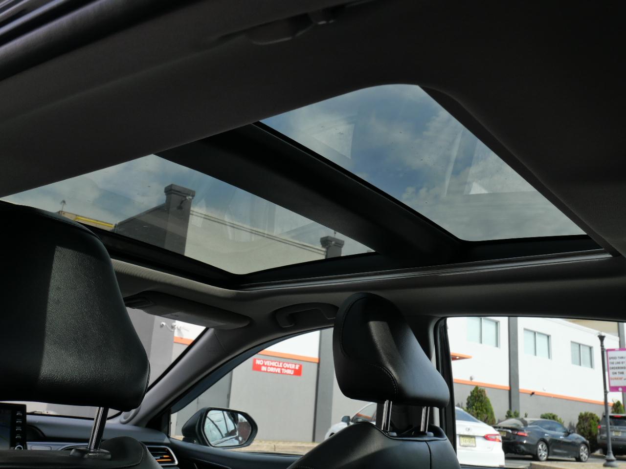 Toyota Camry XSE Auto AWD (Natl) 2021