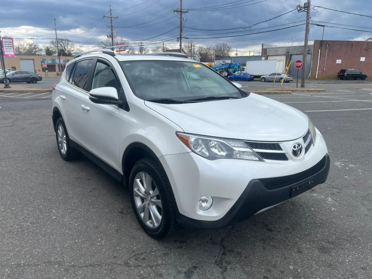 Toyota RAV4 AWD 4dr Limited (Natl) 2013