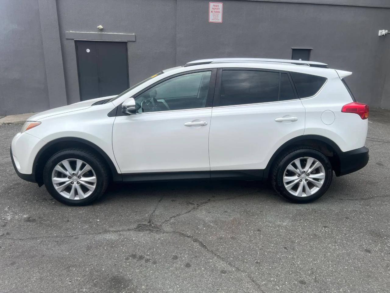 Toyota RAV4 AWD 4dr Limited (Natl) 2013